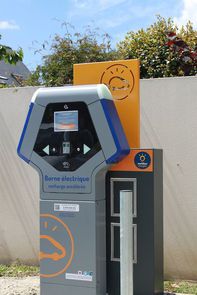 borne recharge véhicules électriques