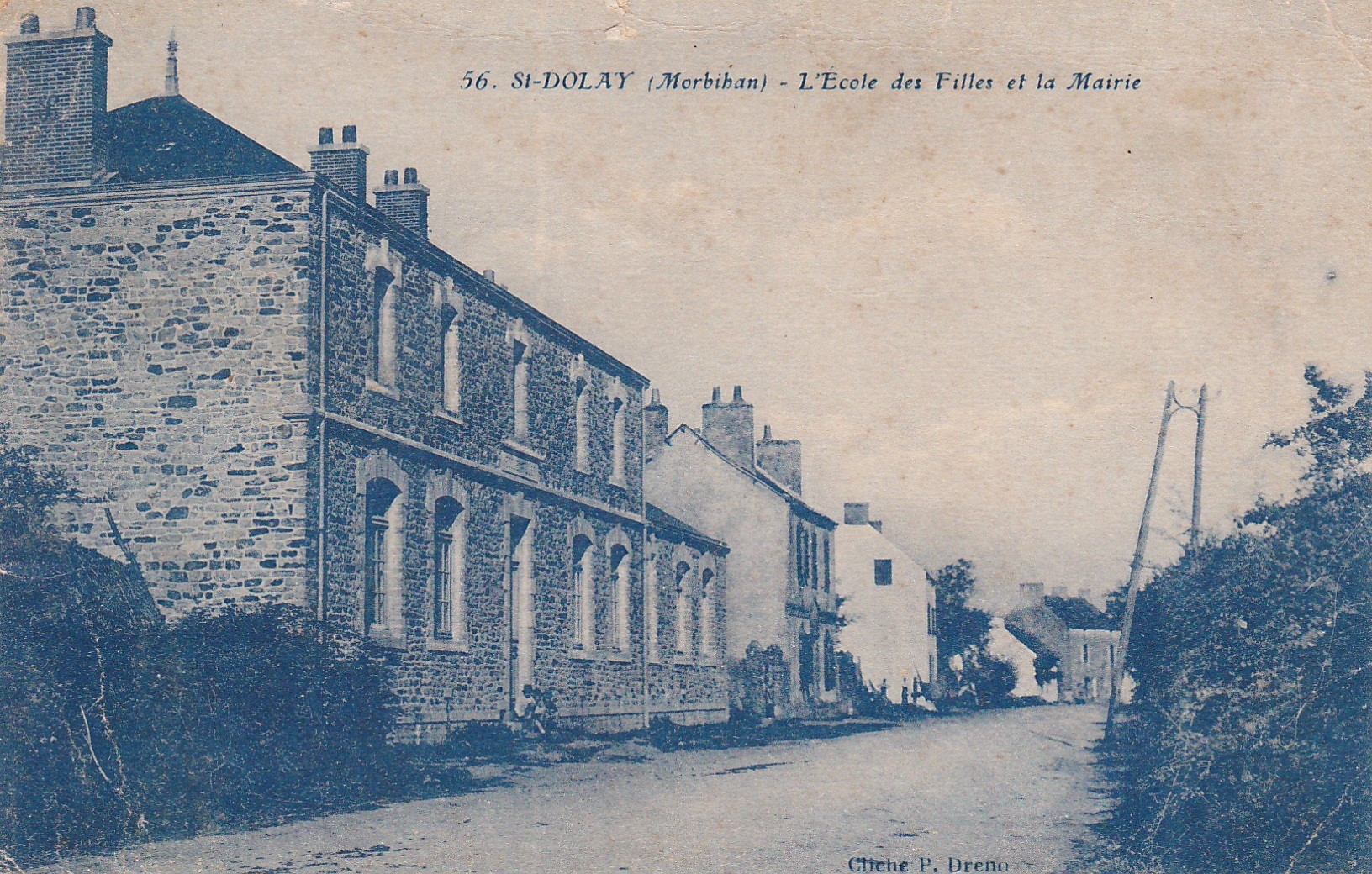 ECOLE DES FILLES ET MAIRIE 